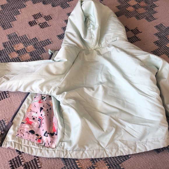 Patagonia Baby Reversible Puff Ball Jacket - Picture 2 of 3